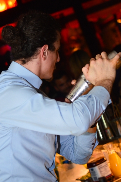 Bistrobar Live Hamra On Friday Night